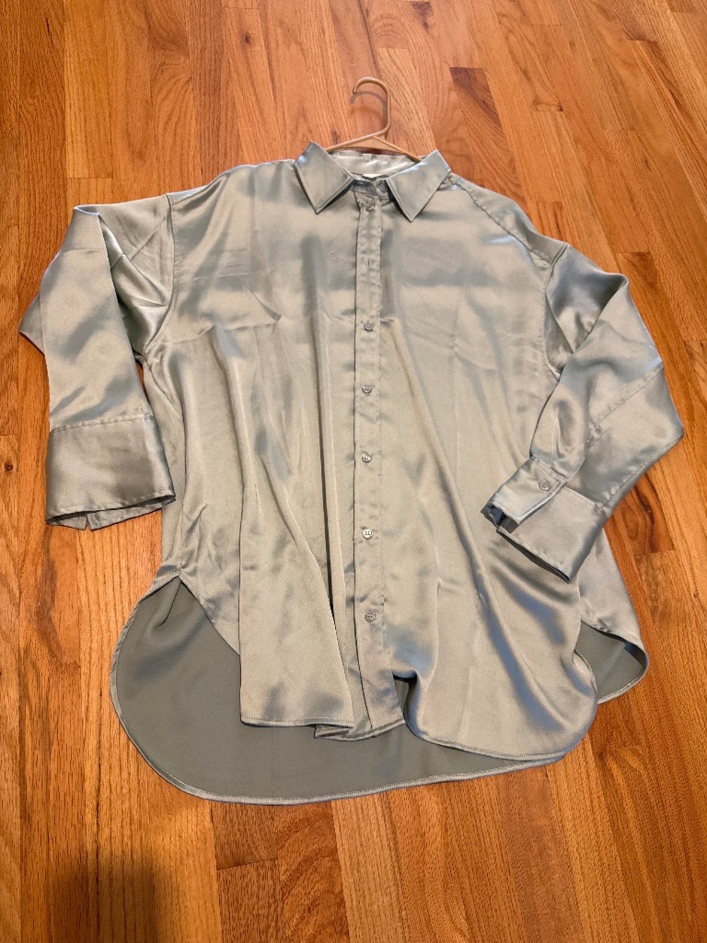 HM button down